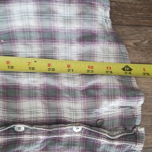 Carhartt Light Weight Button Up Plaid Shirt Size Small - Picture 9 of 9